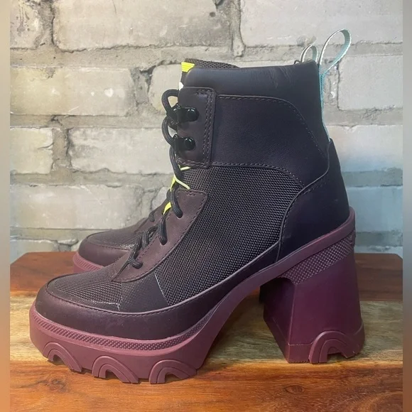 Sorel Brex Heel Lace Boot, Waterproof, Rainboot, Berry, Sz. 5.5 - Picture 8 of 16